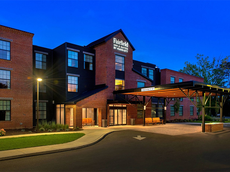 Hotels In The Berkshires, Motels In The Berkshires, Lodging In The Berkshires, Great Barrington MA Hotels, Pittsfield MA Hotels, Lenox MA Hotels